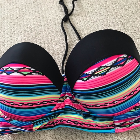 New Bikini Top - Picture 2 of 7